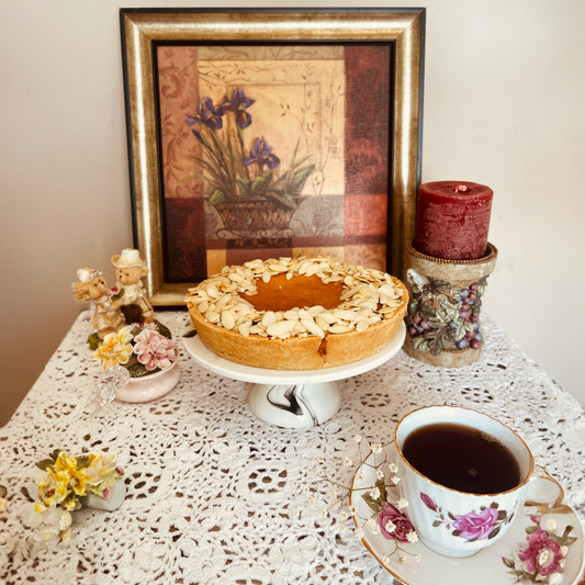 Golden Delight: Buttery Almond & Honey Tart