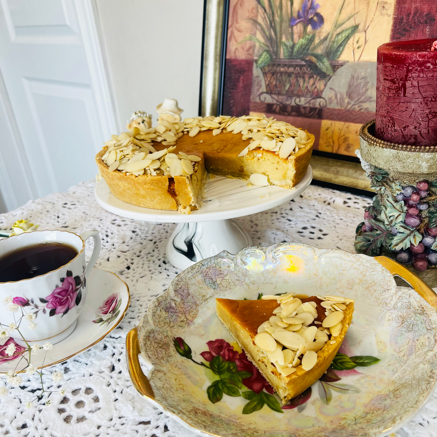 Golden Delight: Buttery Almond & Honey Tart