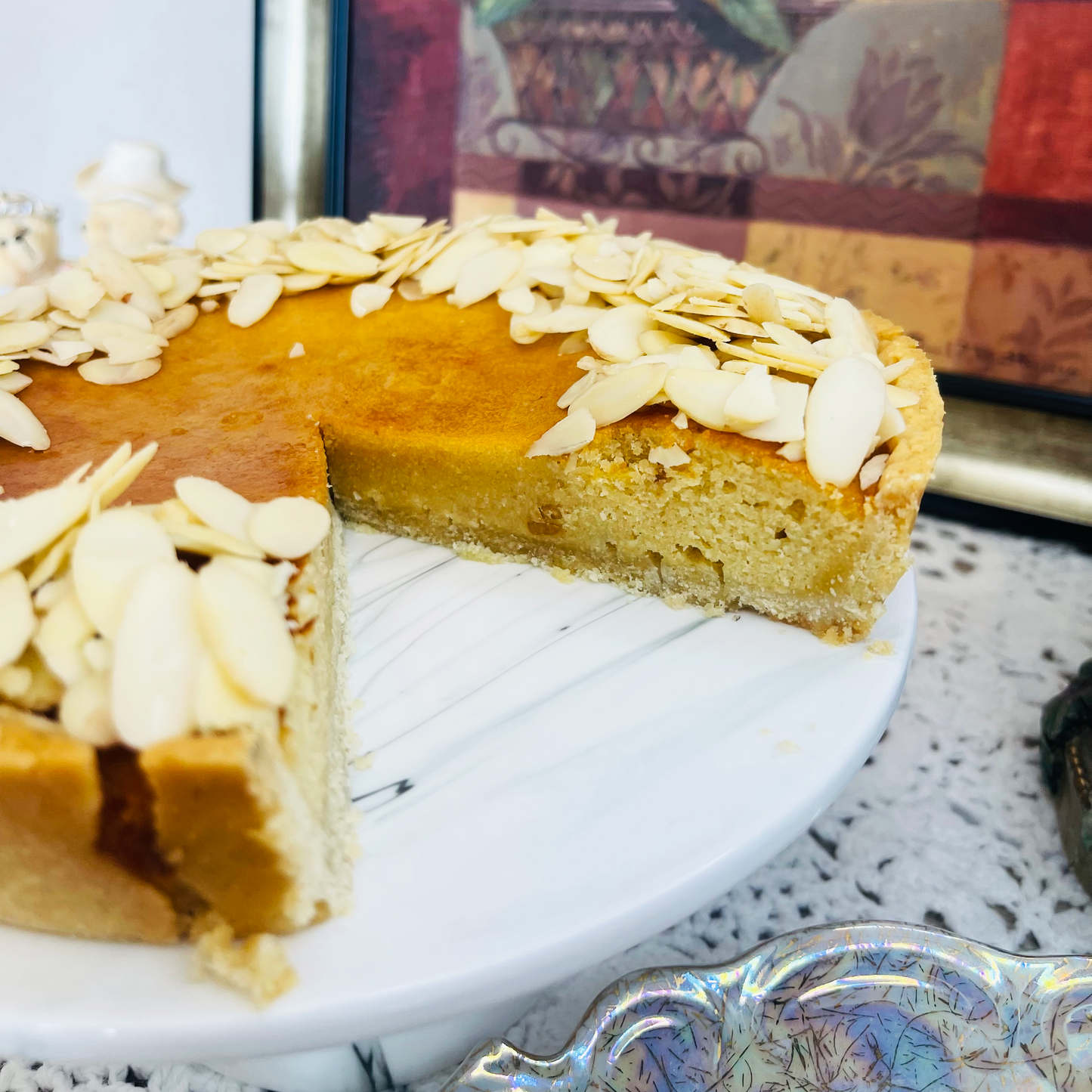 Golden Delight: Buttery Almond & Honey Tart