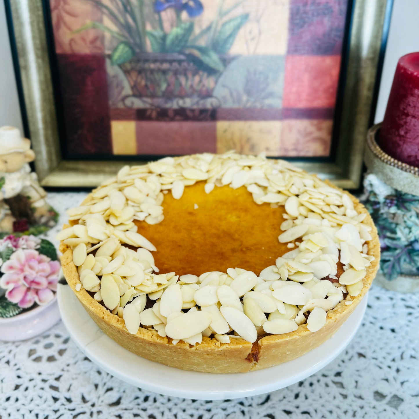 Golden Delight: Buttery Almond & Honey Tart