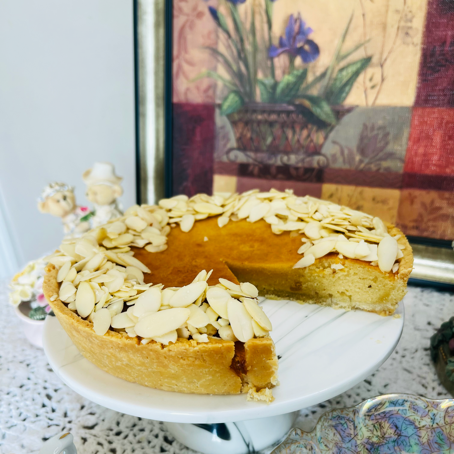 Golden Delight: Buttery Almond & Honey Tart