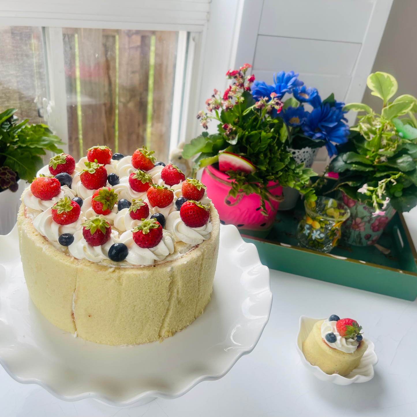 Strawberry Vanilla Spiral Cake